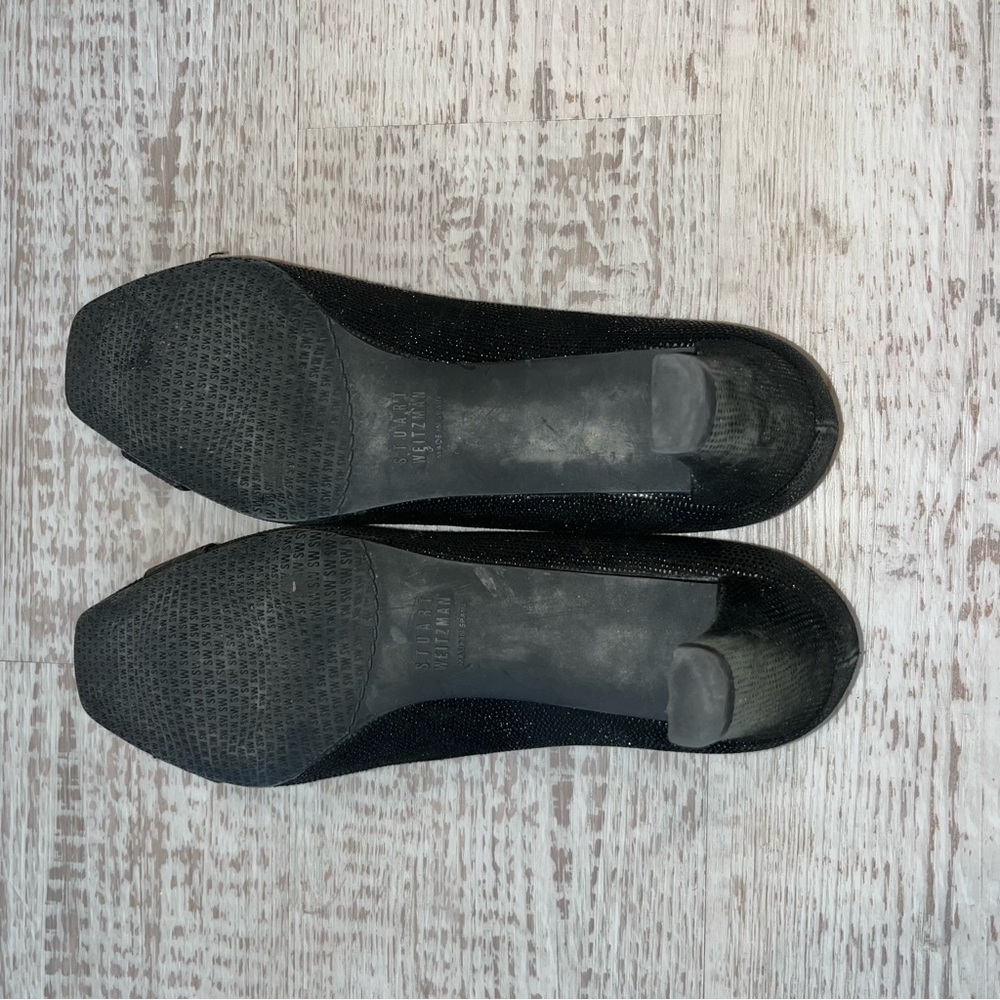 Stuart Weitzman Black Textured Heels with Buckle Design Size 8.5 - Picture 4 of 5